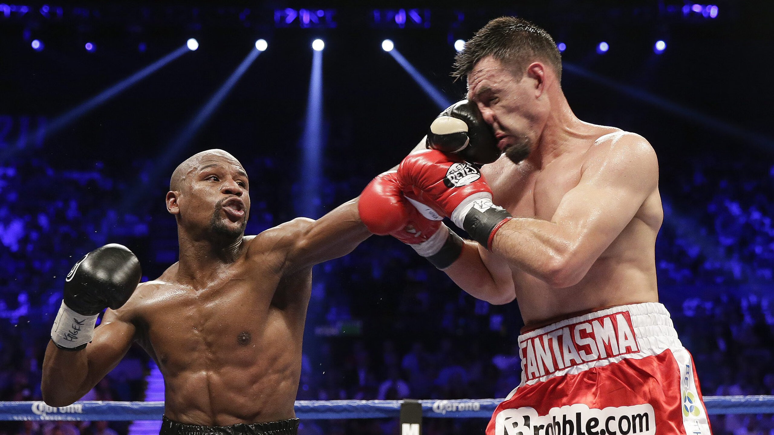 华沙主场胜球，险些保级形势一喜一愁，华沙足球